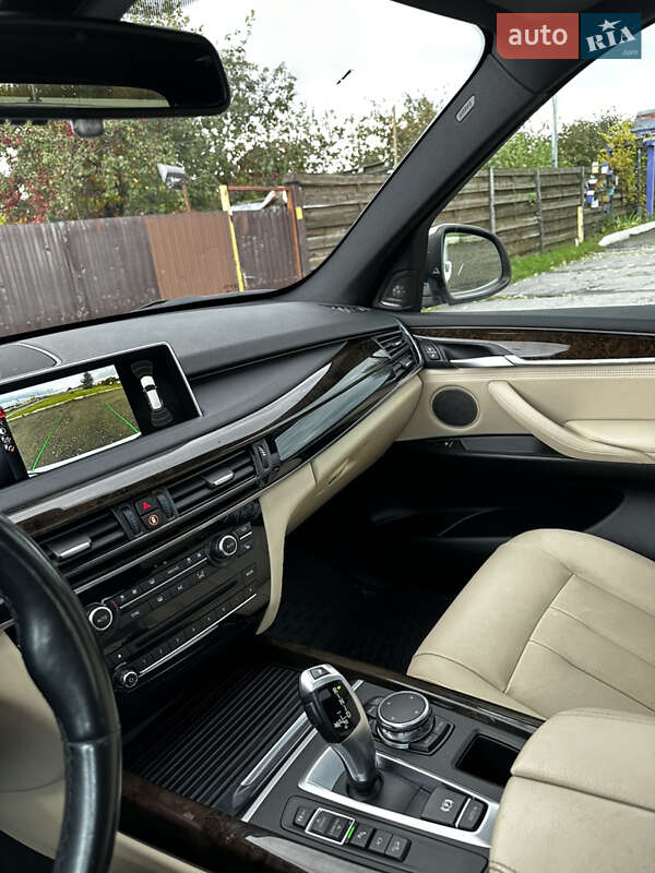Внедорожник / Кроссовер BMW X5 2016 в Киеве