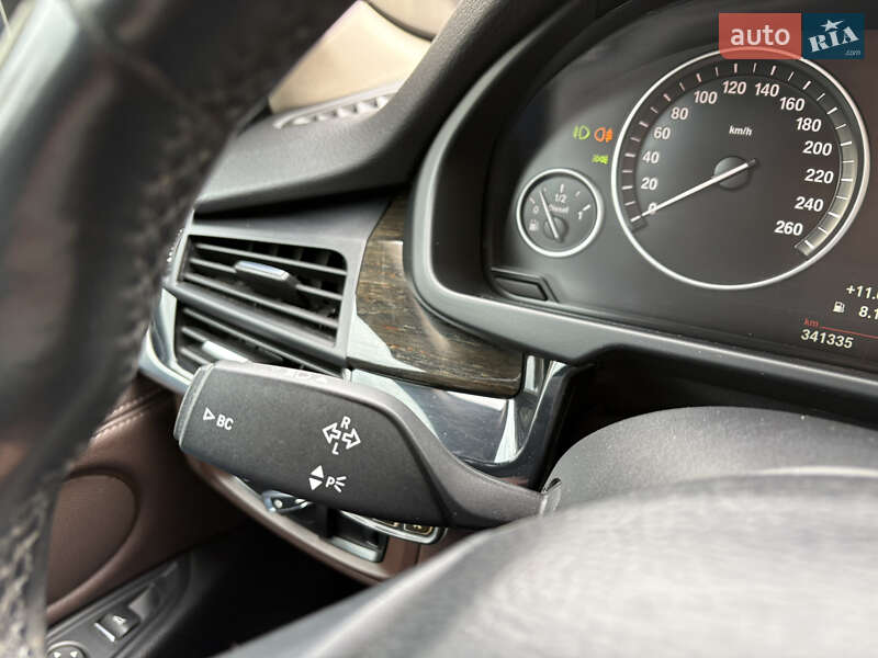 Позашляховик / Кросовер BMW X5 2015 в Києві