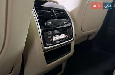 Внедорожник / Кроссовер BMW X5 2021 в 