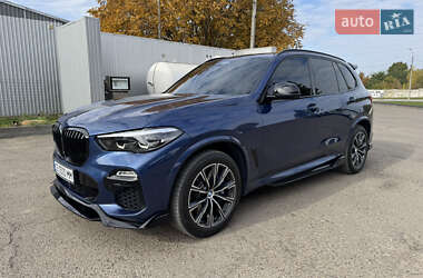 Внедорожник / Кроссовер BMW X5 2018 в 
