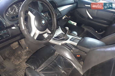Внедорожник / Кроссовер BMW X5 2001 в 