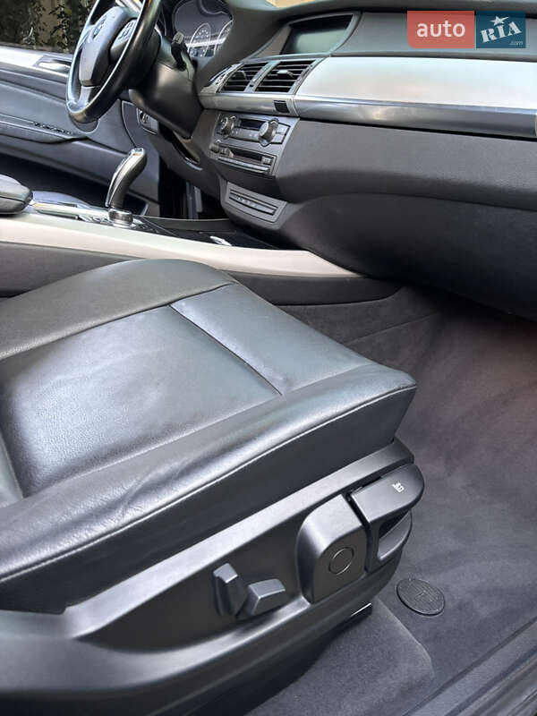 Позашляховик / Кросовер BMW X5 2012 в Запоріжжі