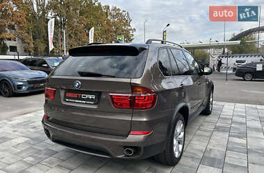 Позашляховик / Кросовер BMW X5 2010 в  фото 11 Позашляховик / Кросовер BMW X5 2010 в
