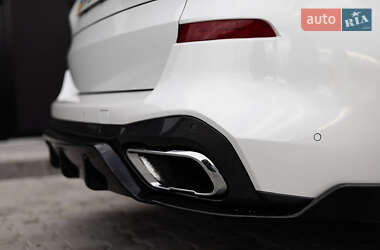 Внедорожник / Кроссовер BMW X5 2019 в 
