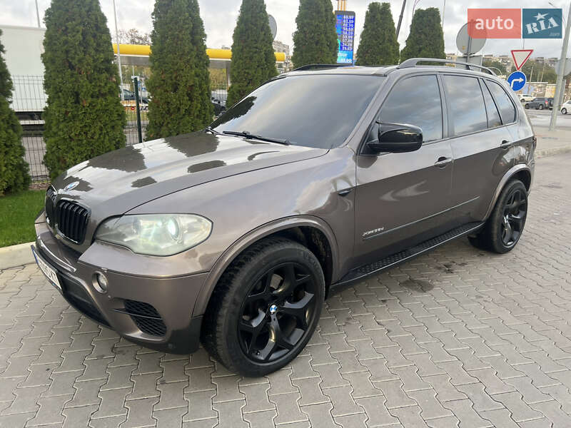 Позашляховик / Кросовер BMW X5 2011 в Києві