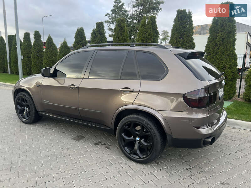 Позашляховик / Кросовер BMW X5 2011 в Києві