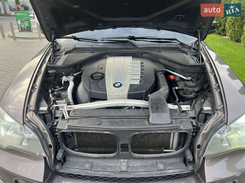 Позашляховик / Кросовер BMW X5 2011 в Києві