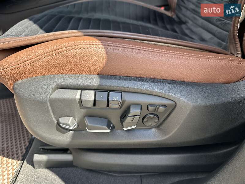 Позашляховик / Кросовер BMW X5 2016 в Лозовій