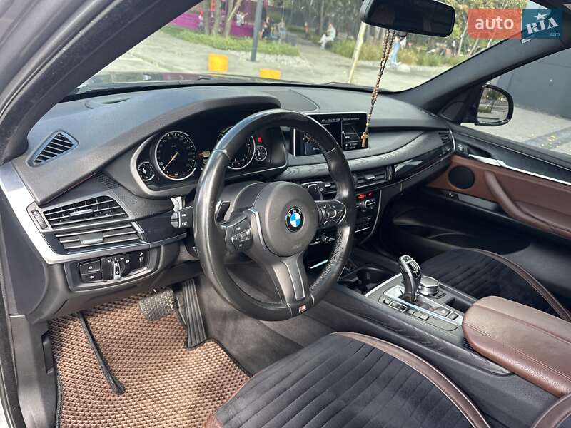 Позашляховик / Кросовер BMW X5 2016 в Лозовій