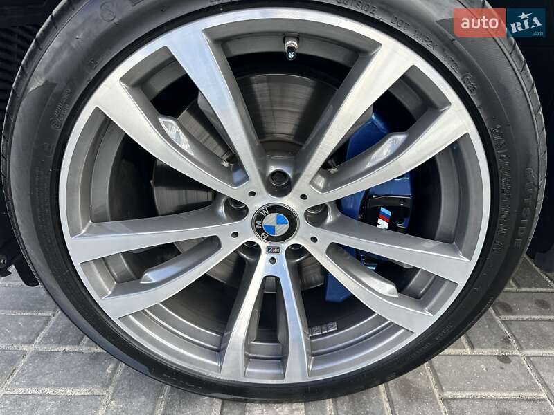 Позашляховик / Кросовер BMW X5 2016 в Лозовій