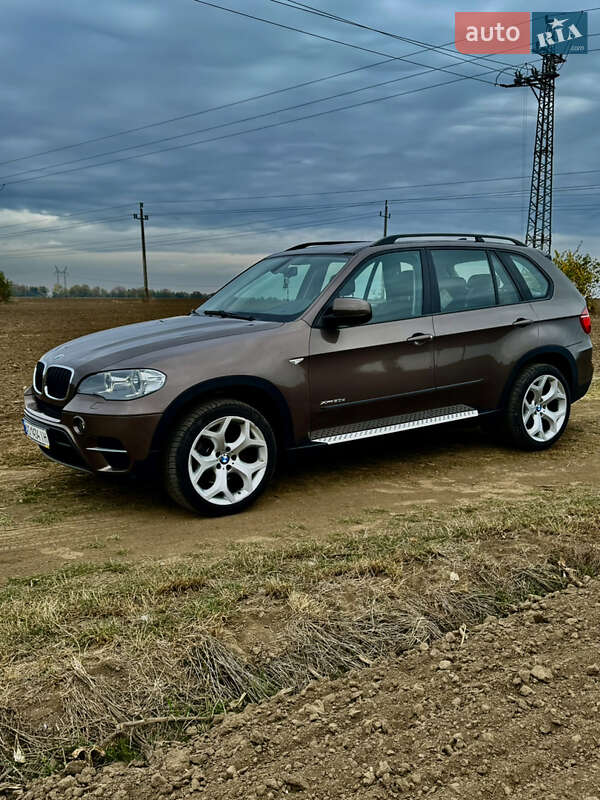 Внедорожник / Кроссовер BMW X5 2012 в Тячеве фото 5 Внедорожник / Кроссовер BMW X5 2012 в Тячеве