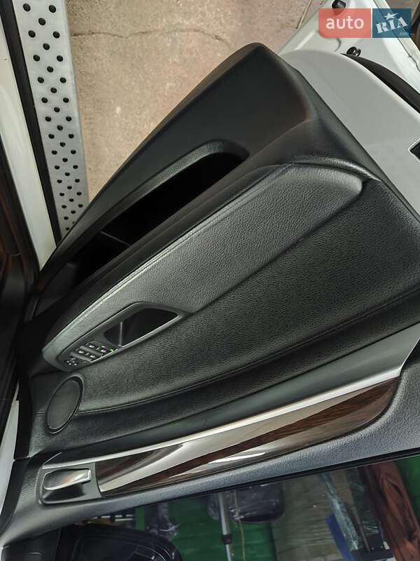 Позашляховик / Кросовер BMW X5 2013 в Києві фото 37 Позашляховик / Кросовер BMW X5 2013 в Києві