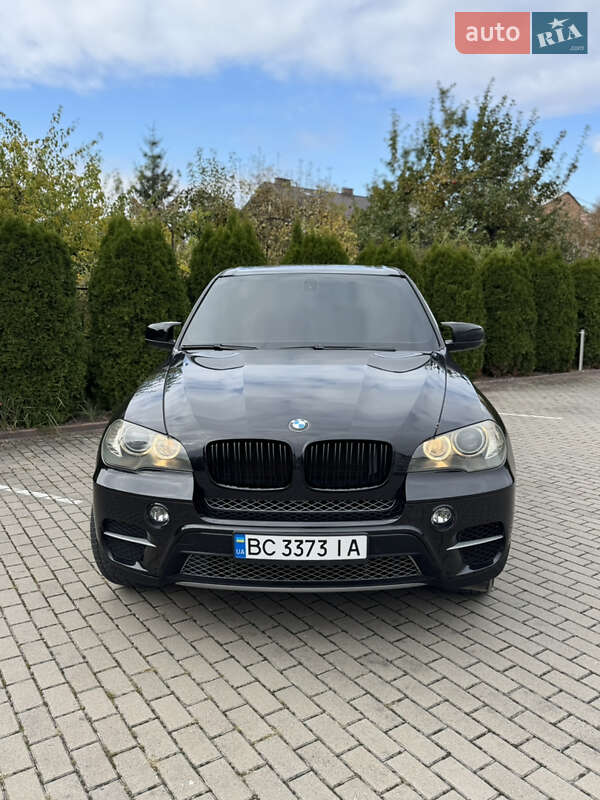 Внедорожник / Кроссовер BMW X5 2011 в Львове