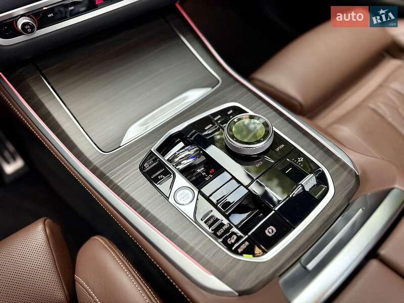 Внедорожник / Кроссовер BMW X5 2024 в Днепре