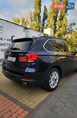 Внедорожник / Кроссовер BMW X5 2015 в 