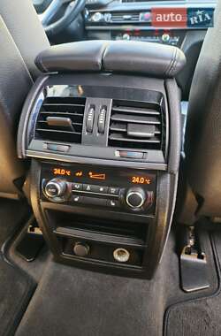 Внедорожник / Кроссовер BMW X5 2015 в 