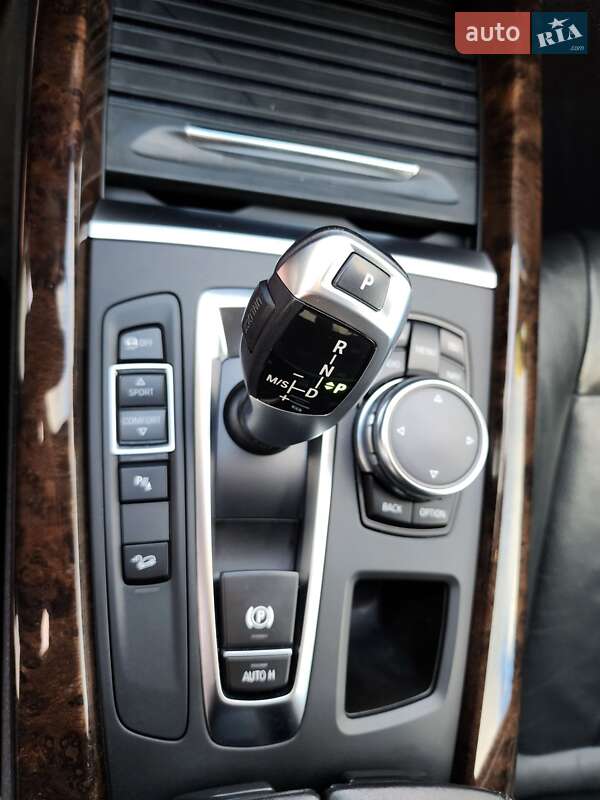 Позашляховик / Кросовер BMW X5 2015 в Одесі