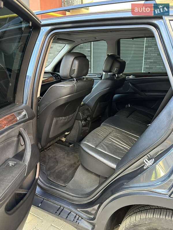 Позашляховик / Кросовер BMW X5 2010 в Житомирі фото 10 Позашляховик / Кросовер BMW X5 2010 в Житомирі