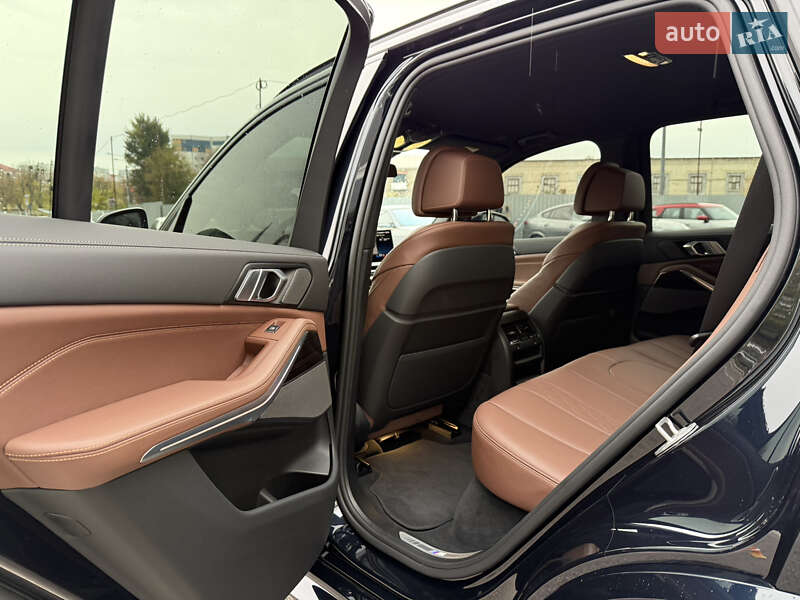 Внедорожник / Кроссовер BMW X5 2024 в Харькове