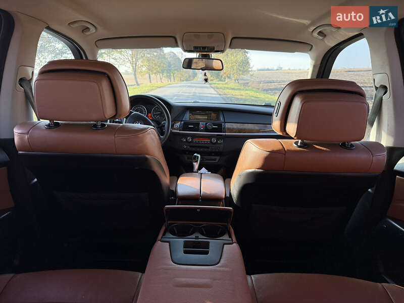 Внедорожник / Кроссовер BMW X5 2008 в Теофиполе