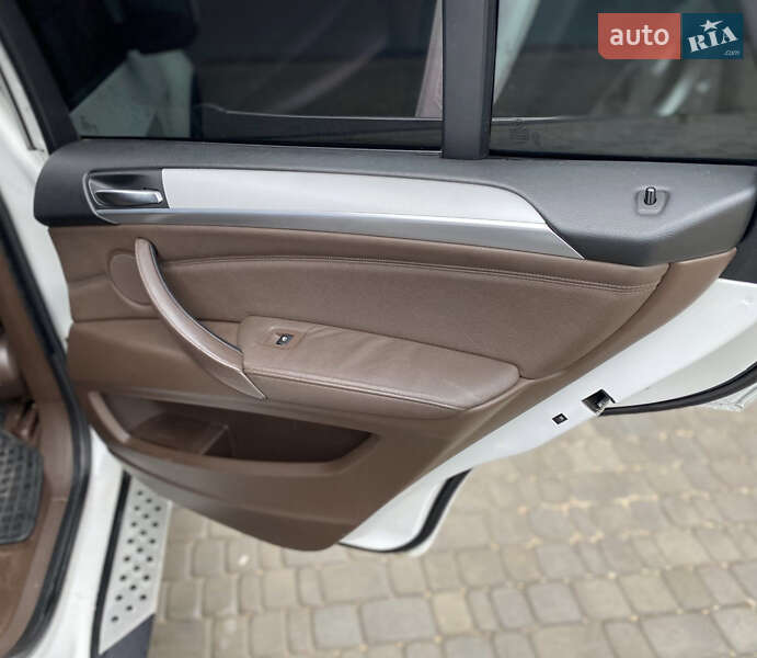 Внедорожник / Кроссовер BMW X5 2008 в Житомире