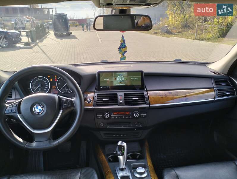 Внедорожник / Кроссовер BMW X5 2009 в Коломые