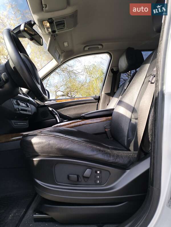 Внедорожник / Кроссовер BMW X5 2009 в Коломые