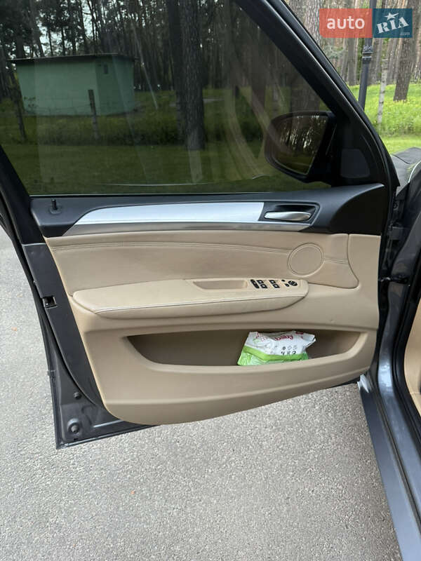 Позашляховик / Кросовер BMW X5 2009 в Києві фото 7 Позашляховик / Кросовер BMW X5 2009 в Києві
