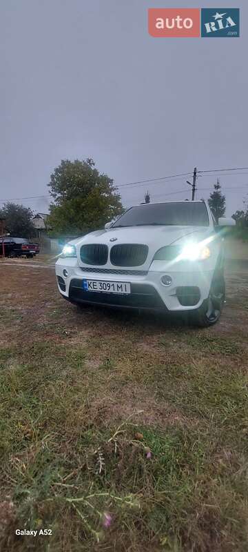 Внедорожник / Кроссовер BMW X5 2012 в Першотравенске