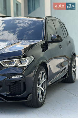 Позашляховик / Кросовер BMW X5 2020 в  фото 6 Позашляховик / Кросовер BMW X5 2020 в