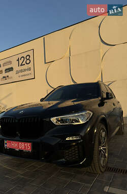 Позашляховик / Кросовер BMW X5 2019 в 