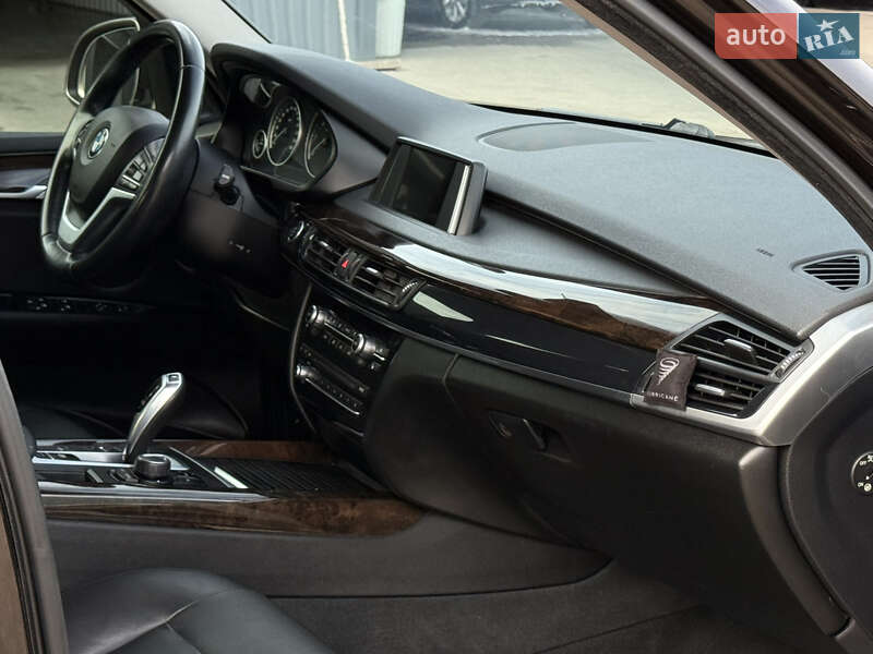 Позашляховик / Кросовер BMW X5 2015 в Запоріжжі