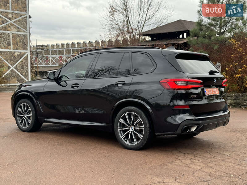 Позашляховик / Кросовер BMW X5 2019 в Івано-Франківську