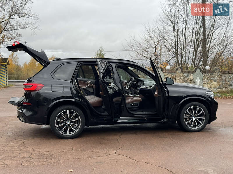 Позашляховик / Кросовер BMW X5 2019 в Івано-Франківську