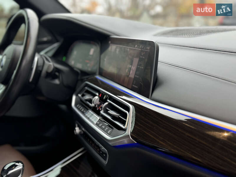 Позашляховик / Кросовер BMW X5 2019 в Івано-Франківську