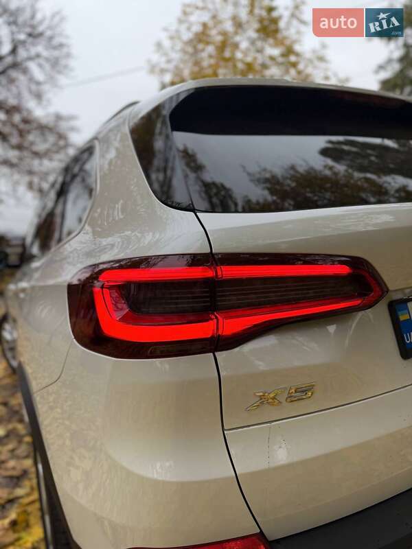 Внедорожник / Кроссовер BMW X5 2019 в Киеве