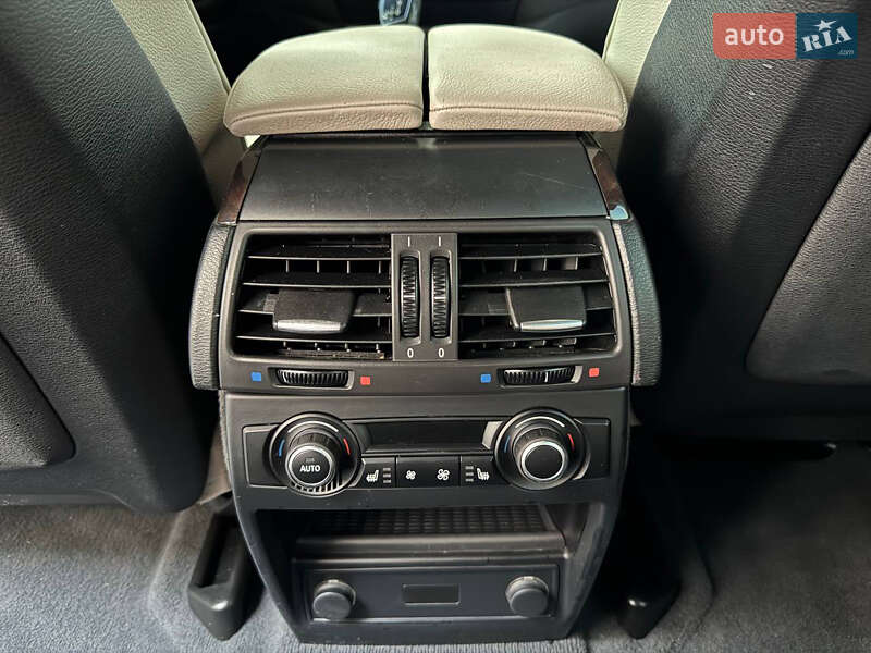 Позашляховик / Кросовер BMW X5 2010 в Одесі фото 26 Позашляховик / Кросовер BMW X5 2010 в Одесі