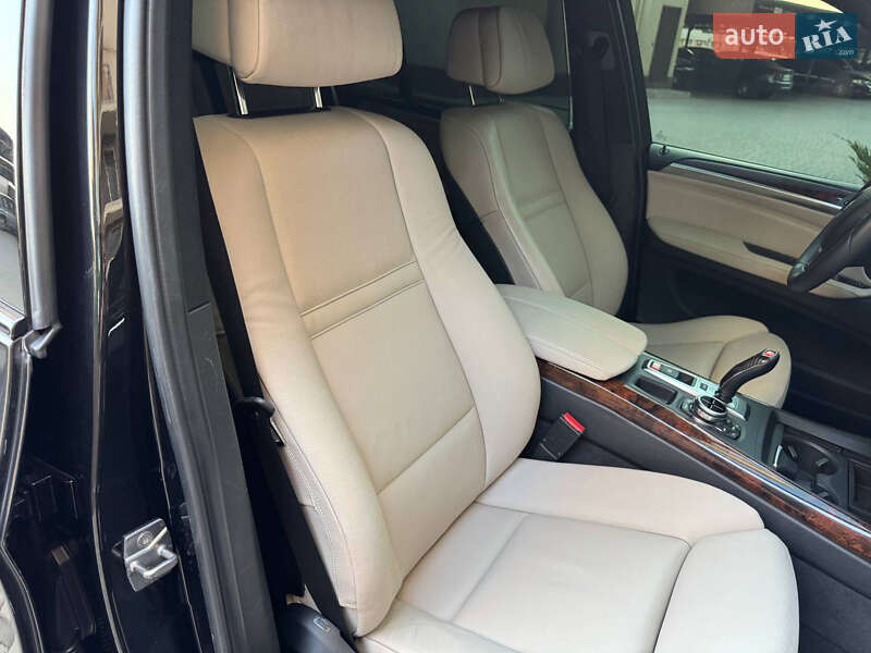 Позашляховик / Кросовер BMW X5 2010 в Одесі фото 34 Позашляховик / Кросовер BMW X5 2010 в Одесі