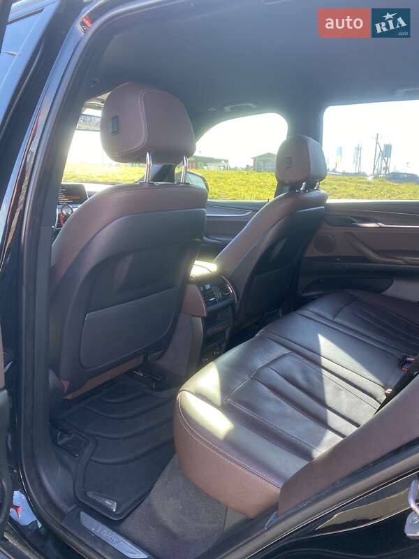 Позашляховик / Кросовер BMW X5 2016 в Львові