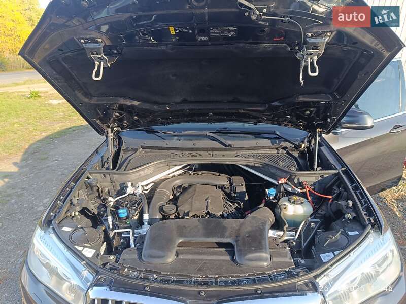 Внедорожник / Кроссовер BMW X5 2017 в Городке