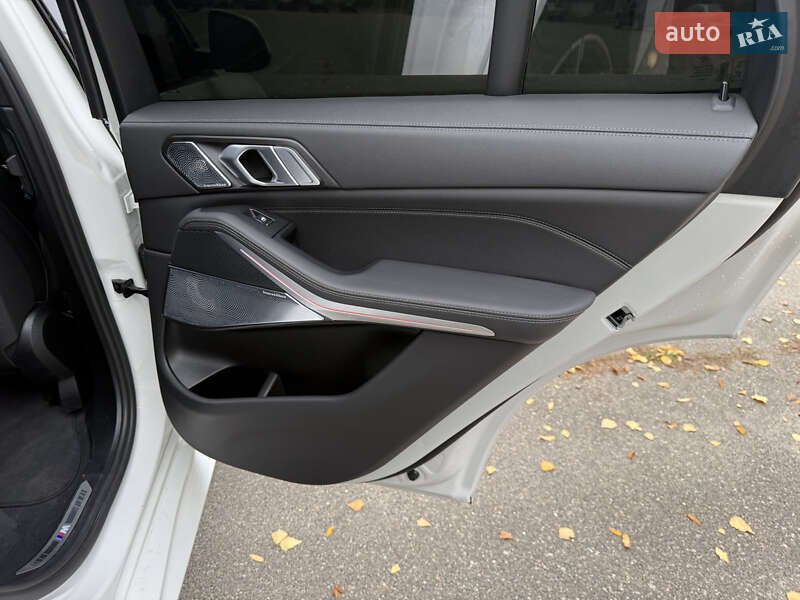 Внедорожник / Кроссовер BMW X5 2021 в Киеве