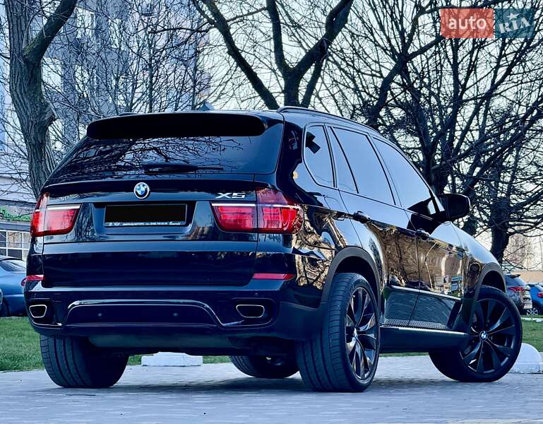 Внедорожник / Кроссовер BMW X5 2012 в 