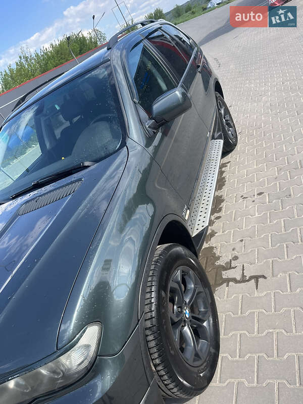 Внедорожник / Кроссовер BMW X5 2005 в Тлумаче