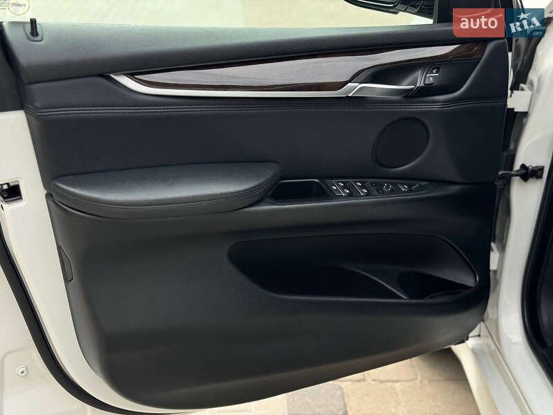 Внедорожник / Кроссовер BMW X5 2015 в Турийске