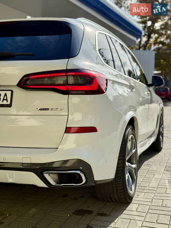 Внедорожник / Кроссовер BMW X5 2021 в Днепре