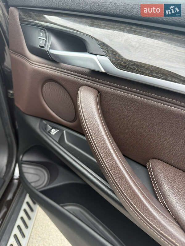 Внедорожник / Кроссовер BMW X5 2015 в Днепре