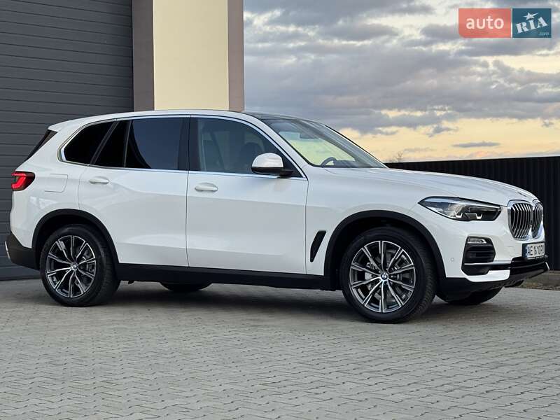 Позашляховик / Кросовер BMW X5 2021 в Стрию