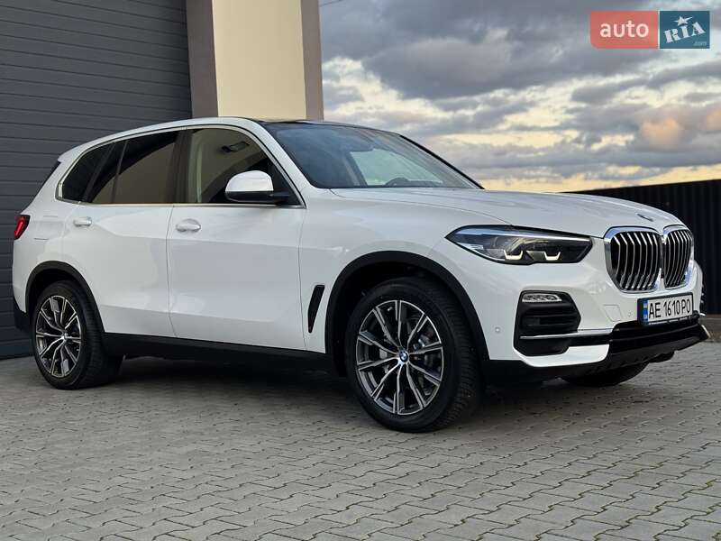 Позашляховик / Кросовер BMW X5 2021 в Стрию