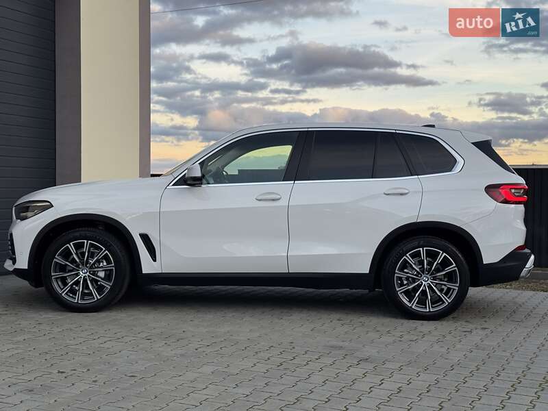 Позашляховик / Кросовер BMW X5 2021 в Стрию