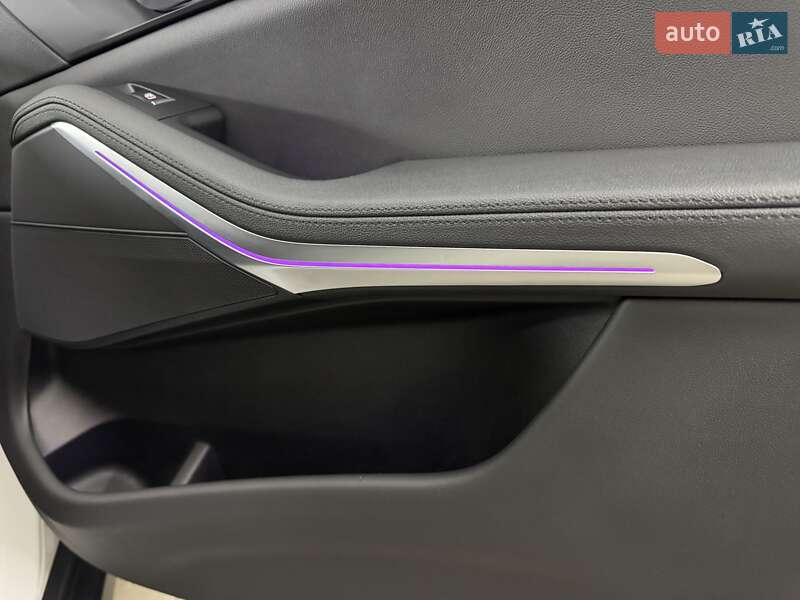 Позашляховик / Кросовер BMW X5 2021 в Стрию